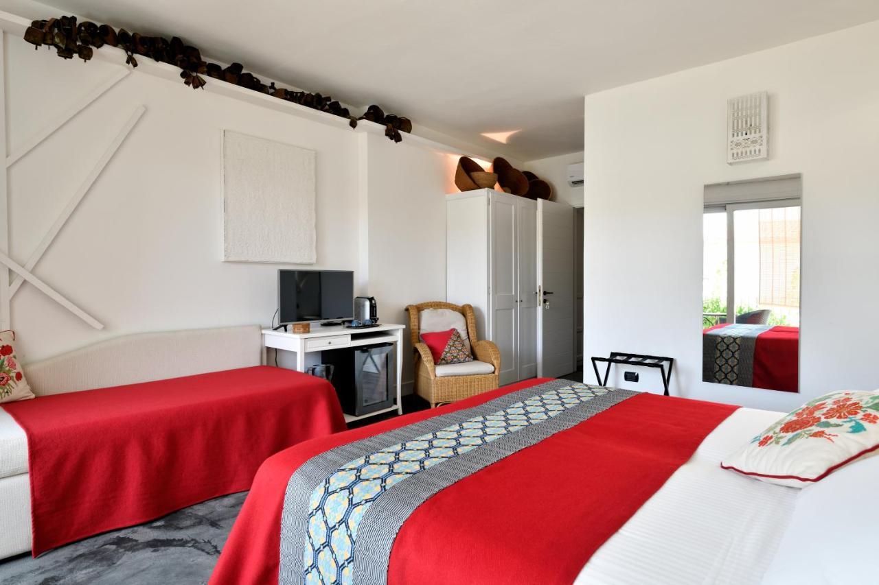 Bed and Breakfast Lughia Тортолі Екстер'єр фото
